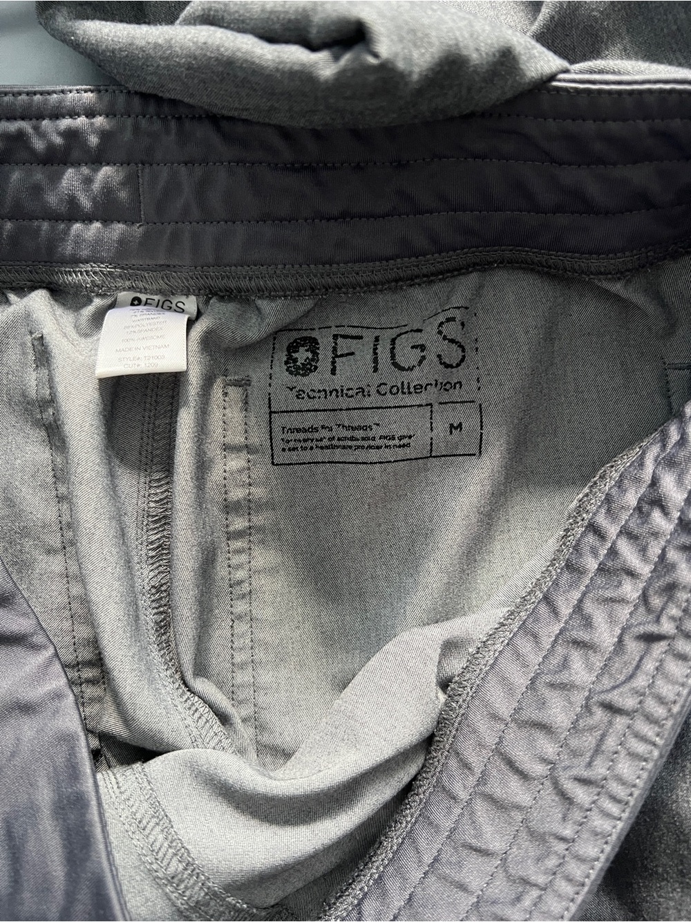 Figs scrub set - Picture 2 of 3